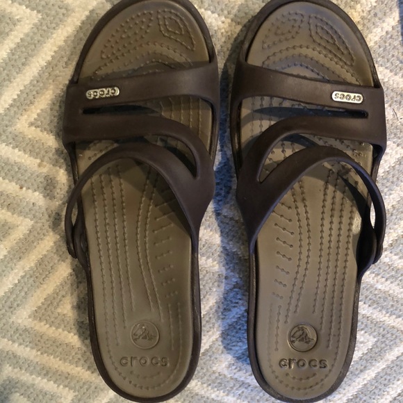 CROCS Shoes - CROCS size 8, color: brown